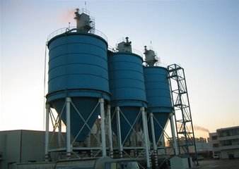 【水泥罐廠用倉頂除塵器-倉頂除塵器生產(chǎn)廠家_倉頂除塵器】- 
